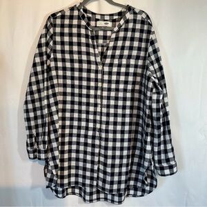 Old Navy Black and White Checkered Blouse